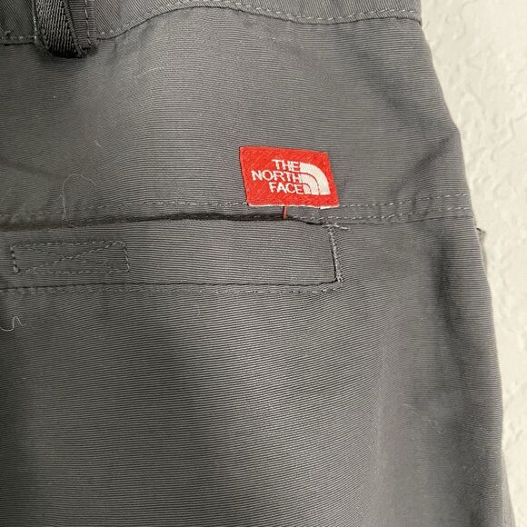 Womens North Face Convertible Pants Shorts Zip Off Hiking Walk Size 8 Gray - Picture 4 of 15